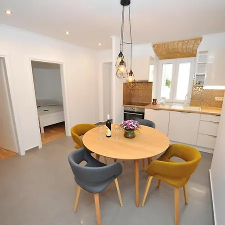 Antea Apartment *