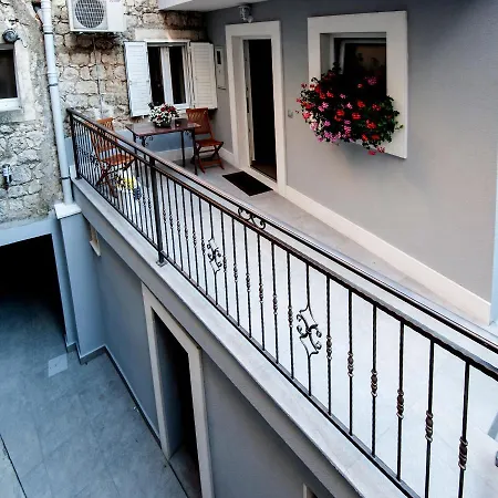 Antea Apartment *