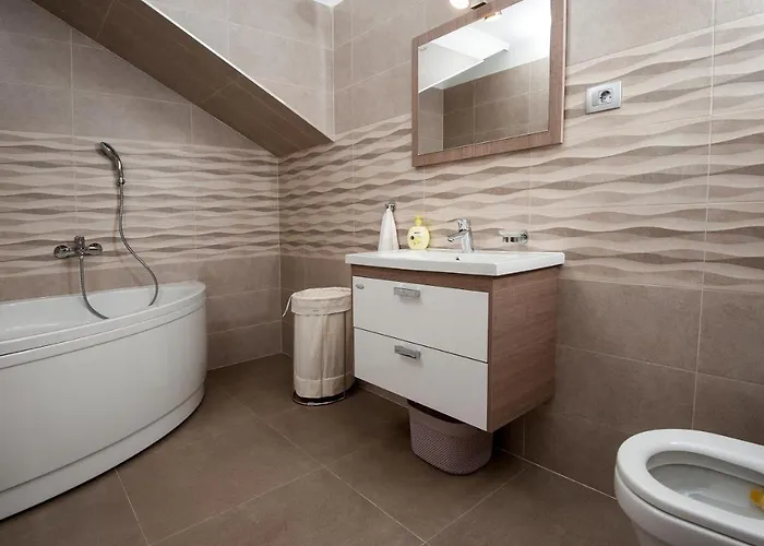 Apartment Antea Sinj